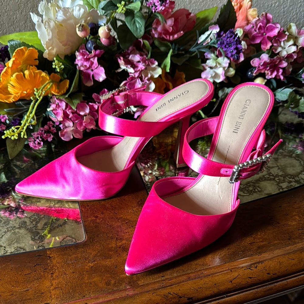 Gianni Bini Pink Stiletto Heels